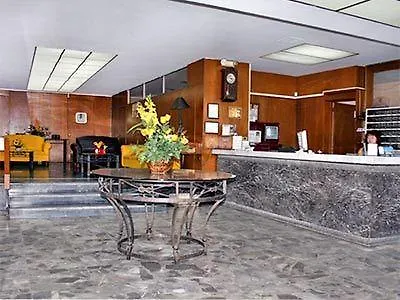 Capital O Nueva Galicia, Guadalajara Centro Downtown Hotel