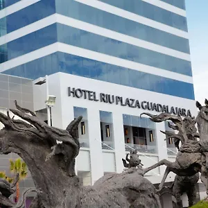 Hotell Riu Plaza